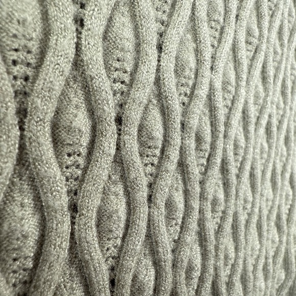 Tahari Sweater Womens M Pullover Long Sleeve Lightweight Stretchy Cotton Neutral - Picture 4 of 9